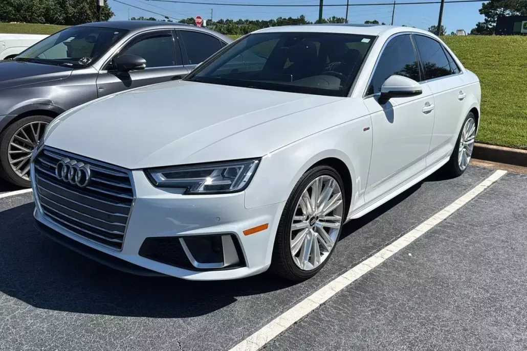 2019 Audi A4 Quattro Premium Plus photo 1