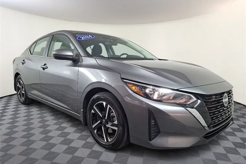 2024 Nissan Sentra SV photo 1