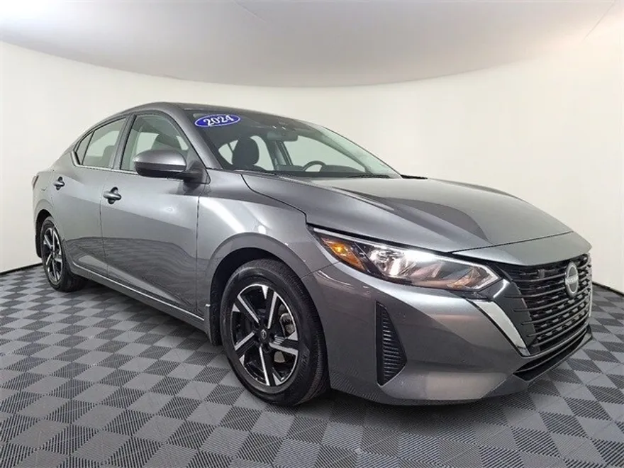 2024 Nissan Sentra SV photo 1