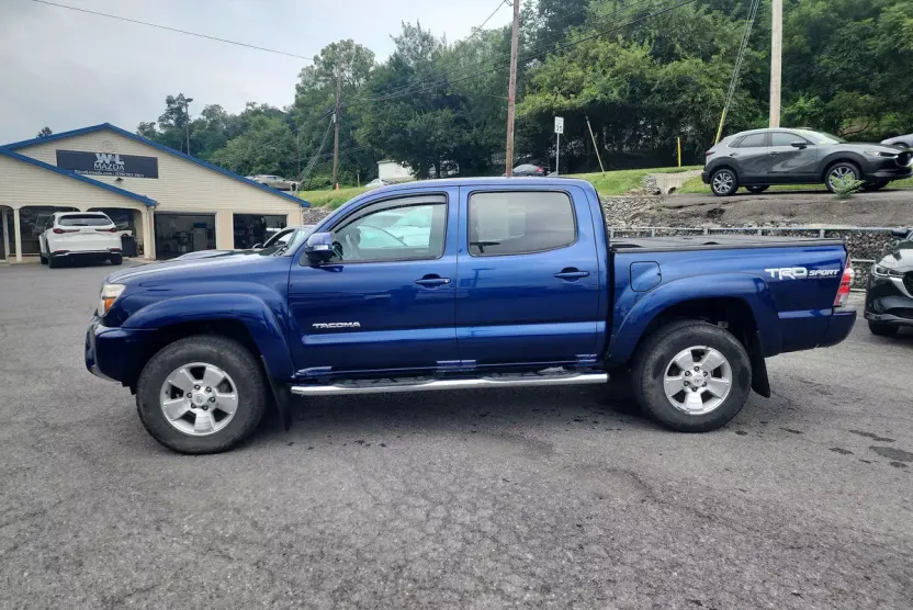 2014 Toyota Tacoma 4x4 photo 1
