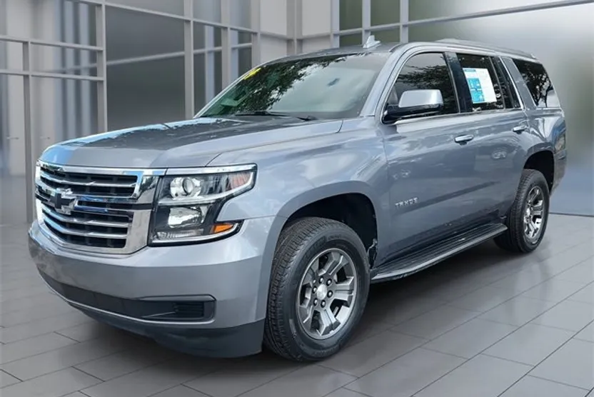 2019 Chevrolet Tahoe LS photo 1