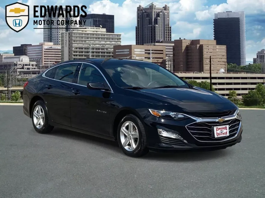 2023 Chevrolet Malibu 1LT photo 1