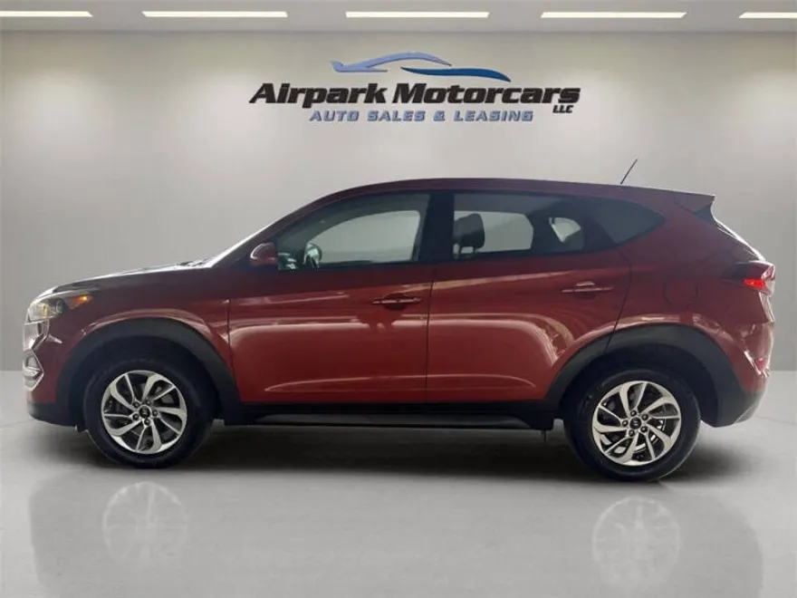 2017 Hyundai Tucson SE photo 1