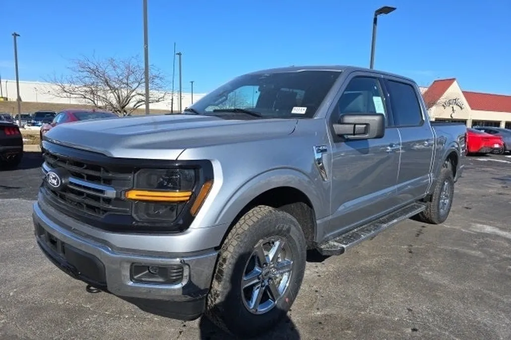 2025 Ford F-150 XLT photo 1