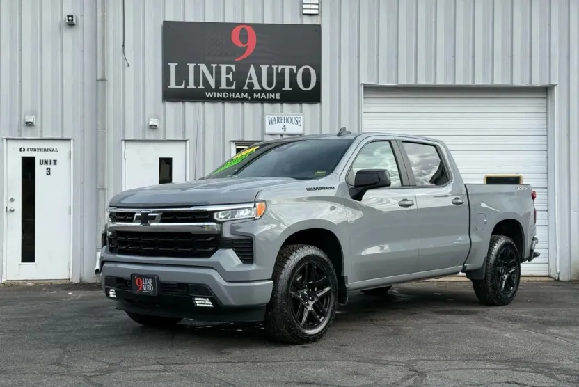 2024 Chevrolet Silverado 1500 RST photo 1