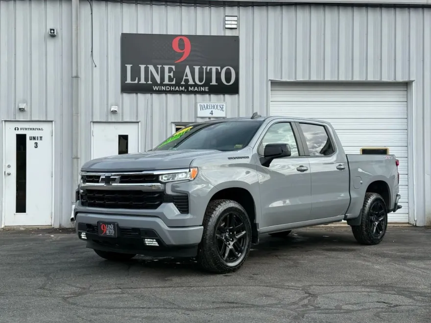 2024 Chevrolet Silverado 1500 RST photo 1