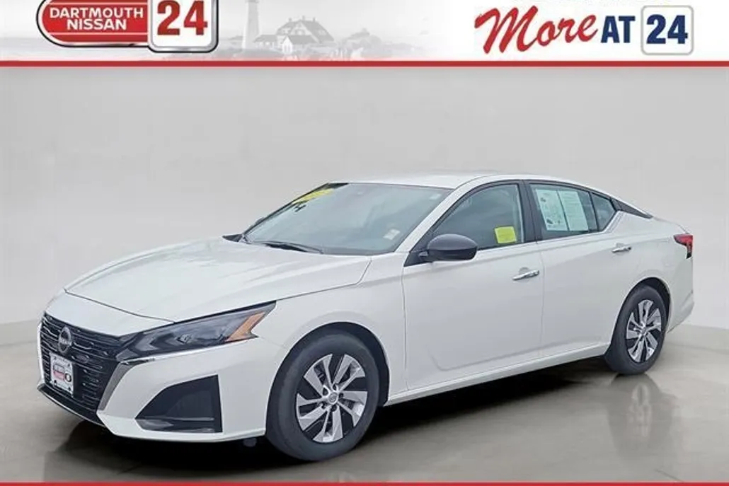 2025 Nissan Altima S photo 1