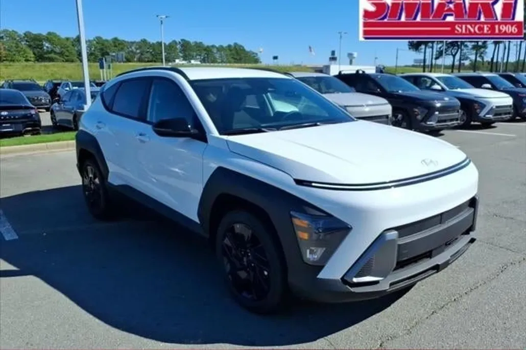 2026 Hyundai Kona SEL photo 1