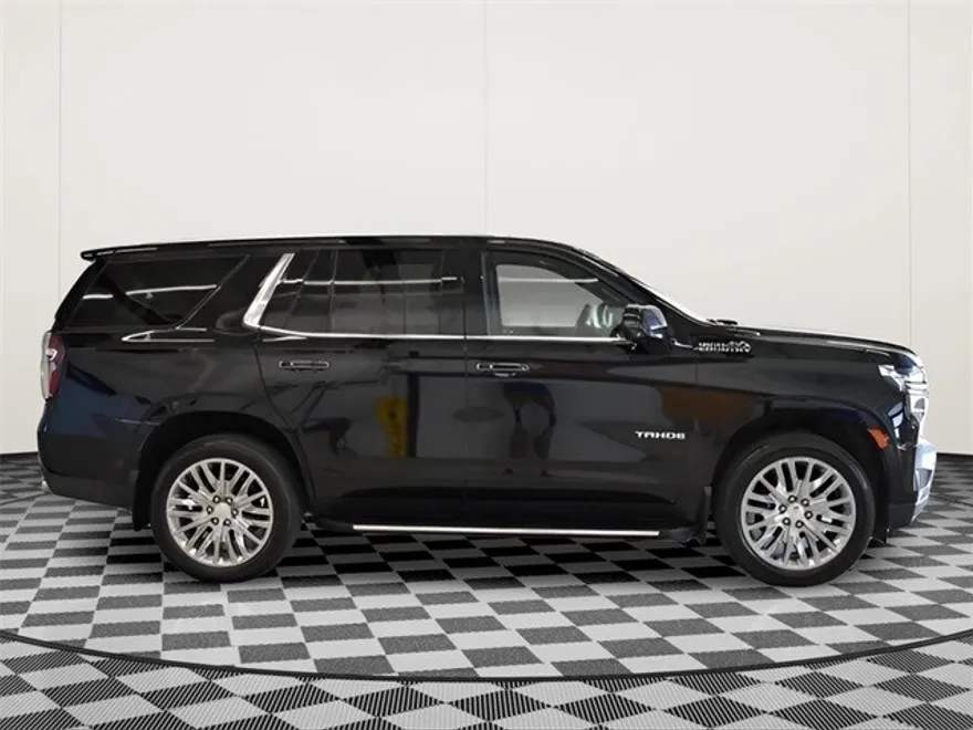 2023 Chevrolet Tahoe High Country photo 1