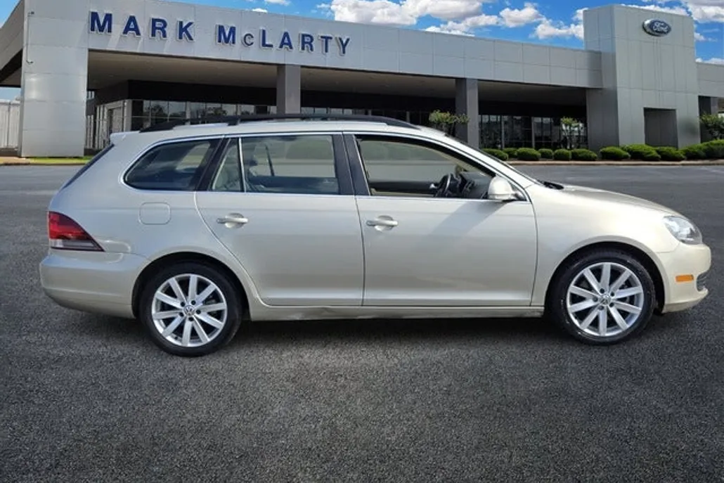 2014 Volkswagen Jetta SportWagen 2.0 TDI photo 1