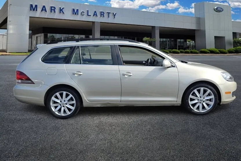 2014 Volkswagen Jetta SportWagen 2.0 TDI photo 1