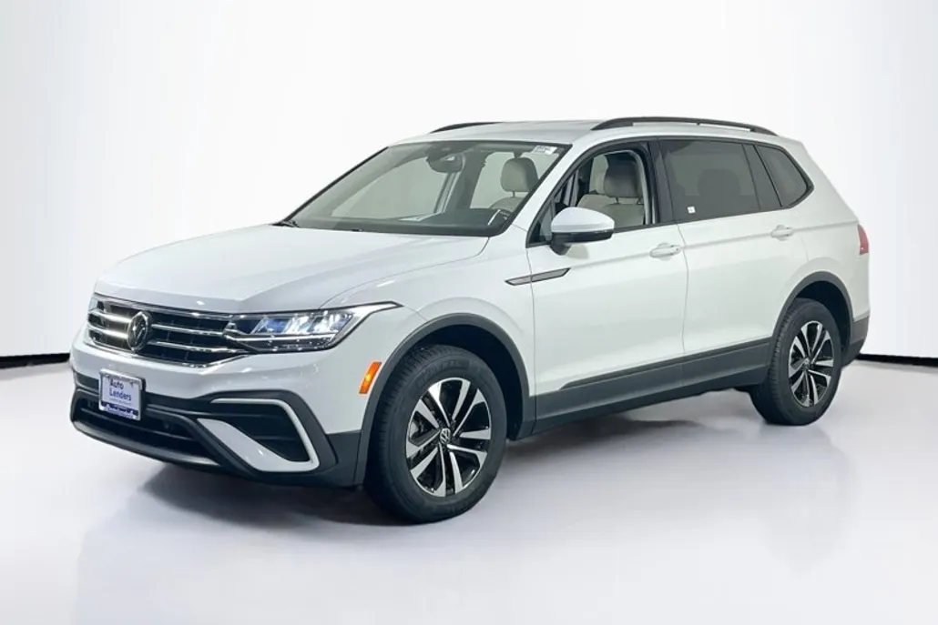 2022 Volkswagen Tiguan S photo 1