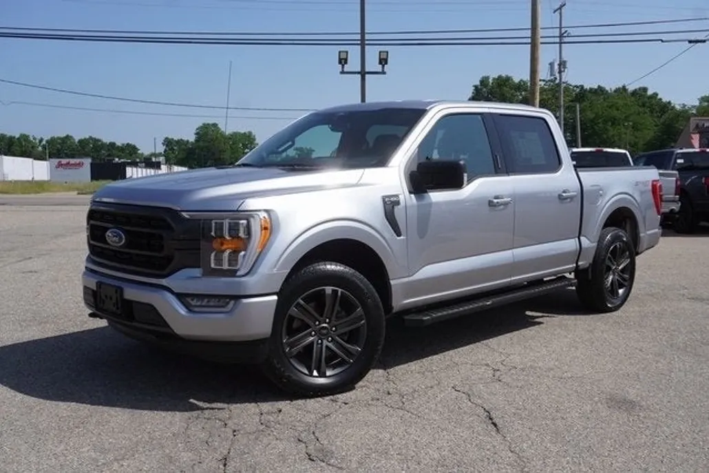 2021 Ford F-150 XLT photo 1