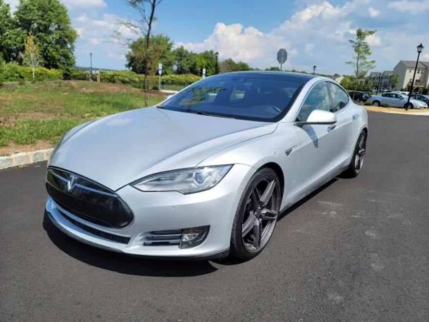 2016 Tesla Model S P90D photo 1