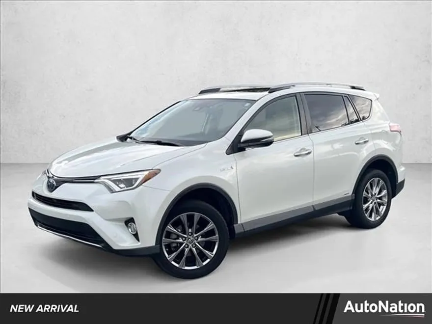 2017 Toyota RAV4 Hybrid Limited photo 1