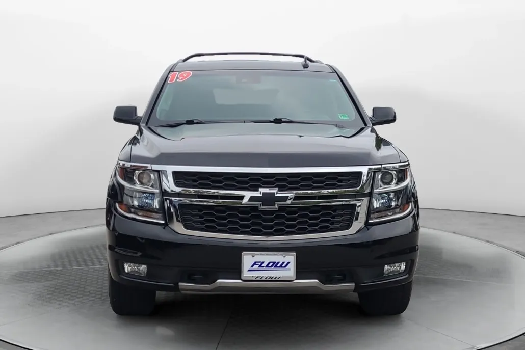 2019 Chevrolet Tahoe LT photo 1