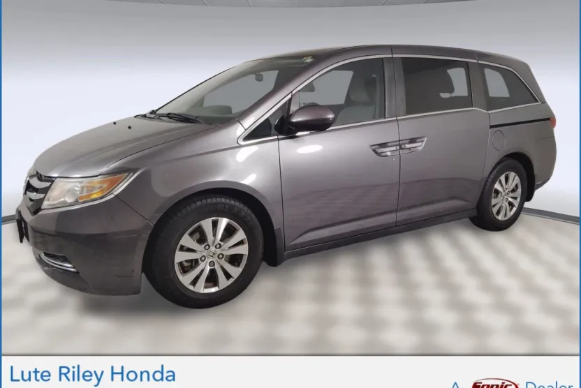 2015 Honda Odyssey EX photo 1