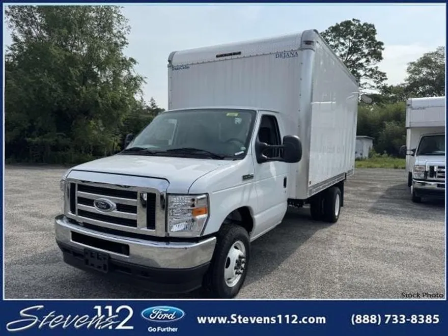 2025 Ford E-350 photo 1