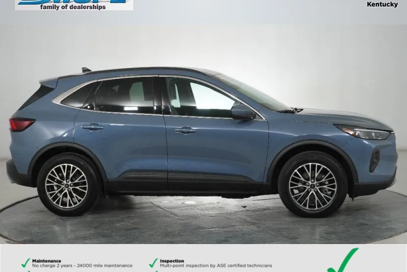 2025 Ford Escape Premium photo 1