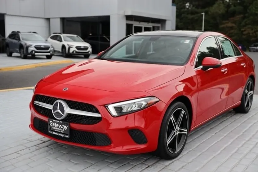 2019 Mercedes Benz A 220 4MATIC photo 1