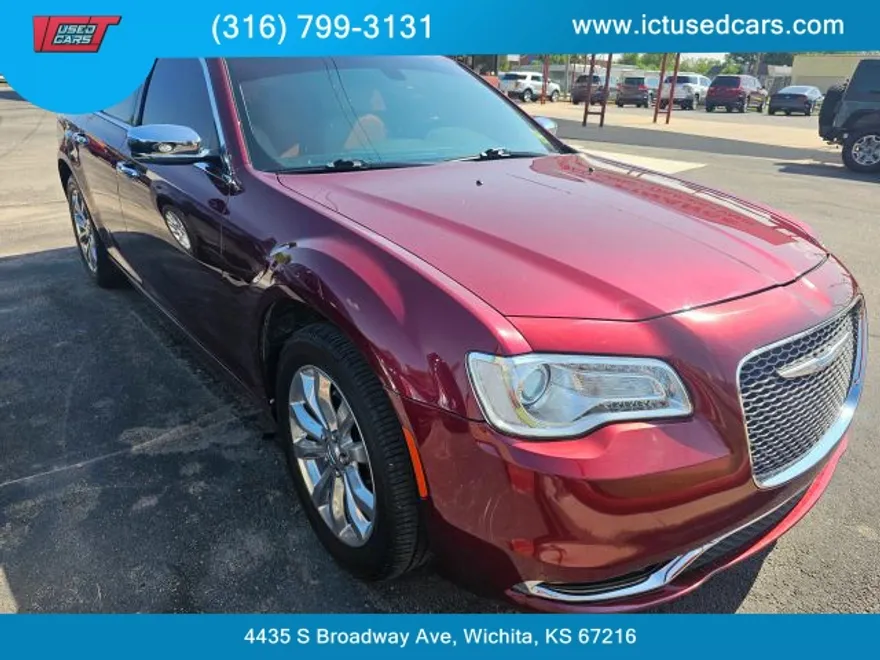 2018 Chrysler 300 Limited photo 1