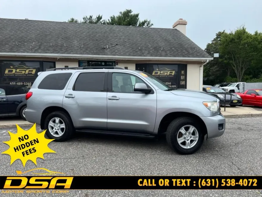 2014 Toyota Sequoia SR5 photo 1