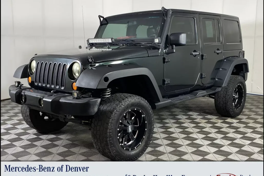 2012 Jeep Wrangler Unlimited Sahara photo 1