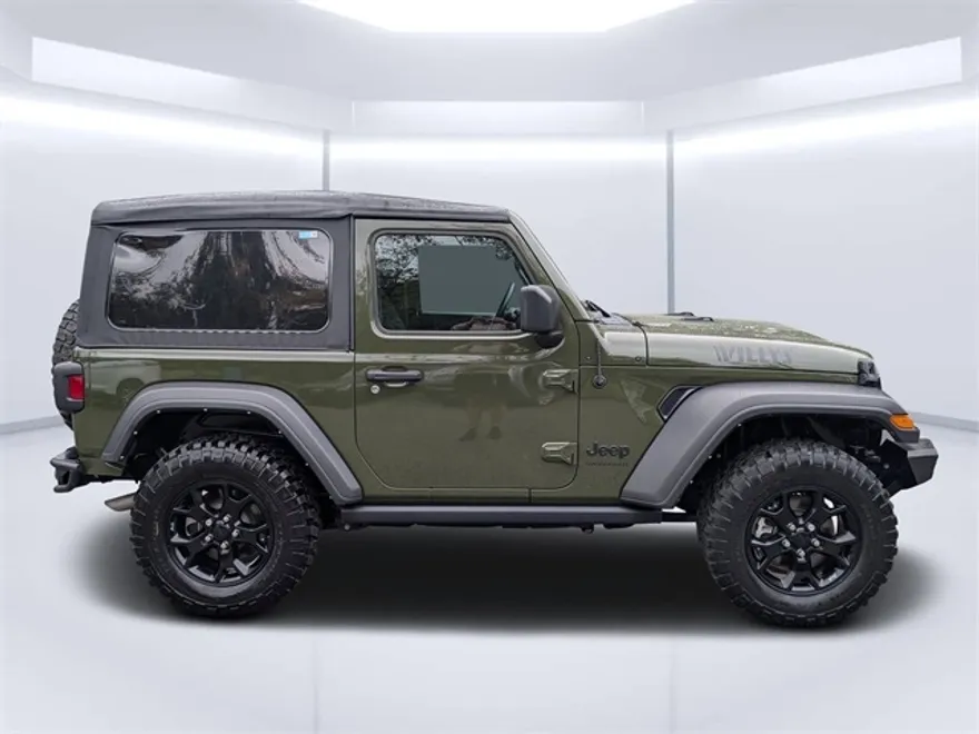 2022 Jeep Wrangler Willys photo 1