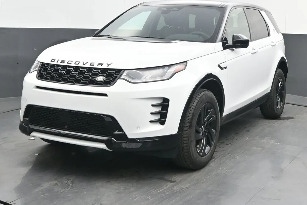2025 Land Rover Discovery Sport Dynamic SE photo 1
