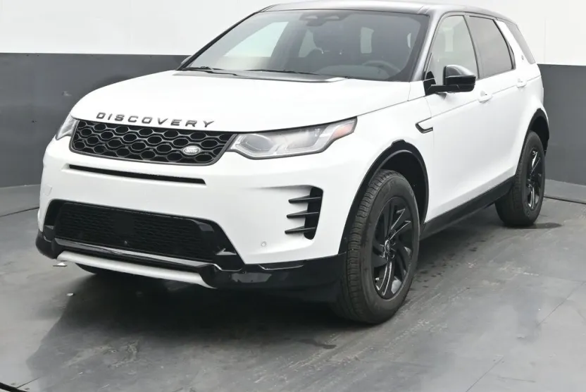 2025 Land Rover Discovery Sport Dynamic SE photo 1