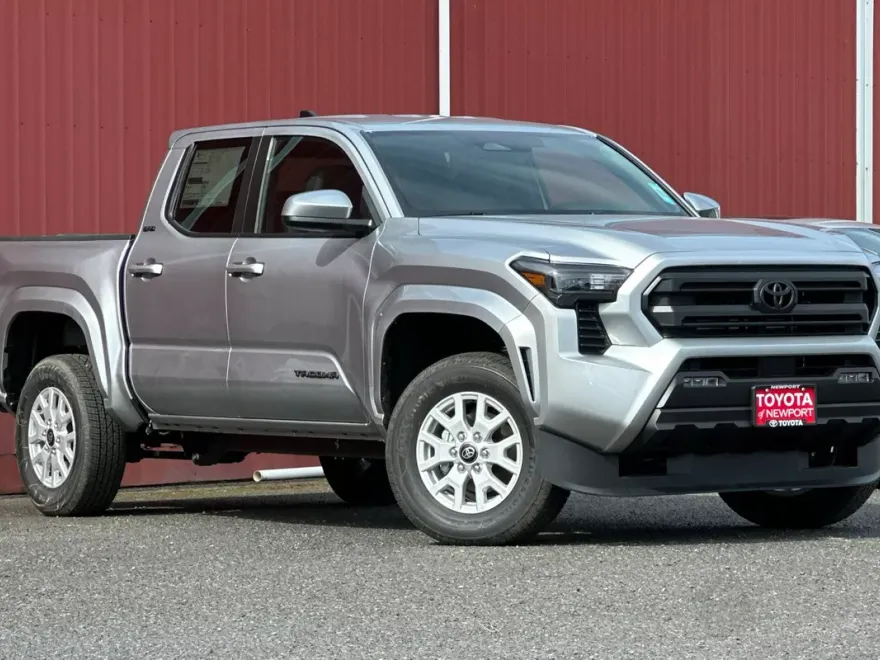 2025 Toyota Tacoma SR5 Double Cab photo 1