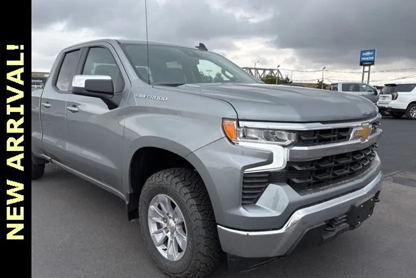 2025 Chevrolet Silverado 1500 LT1 photo 1