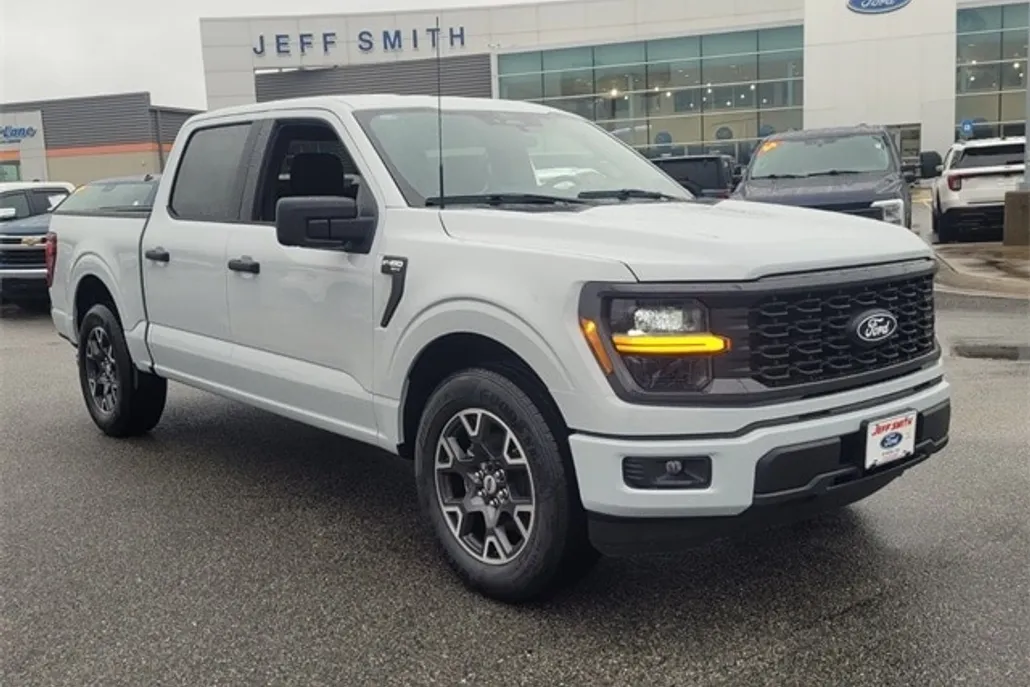 2025 Ford F-150 STX photo 1