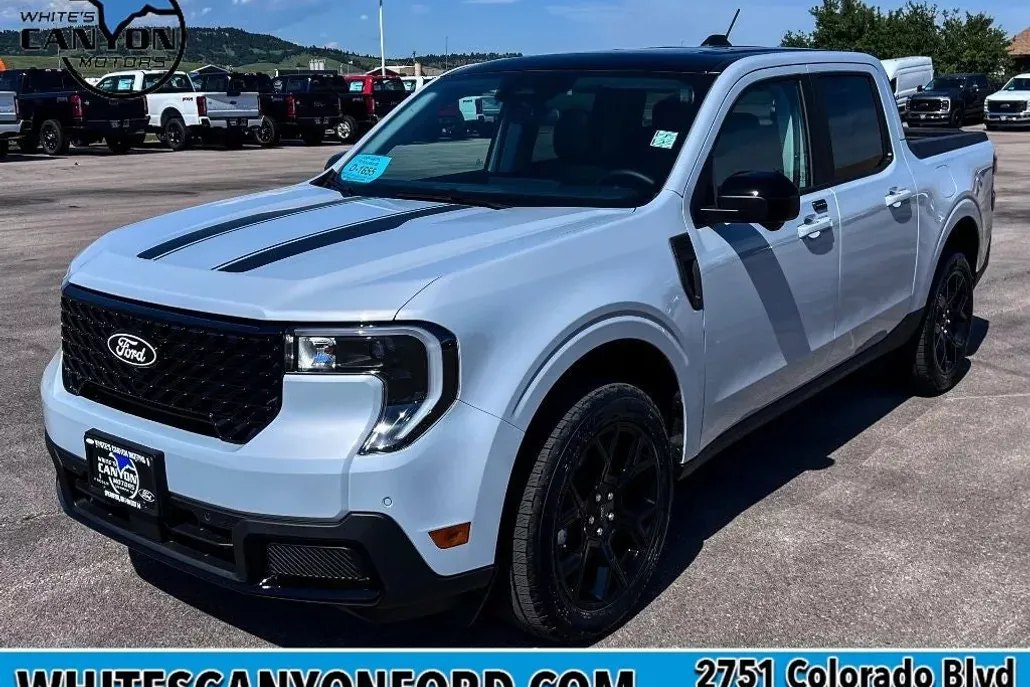2025 Ford Maverick Lariat photo 1