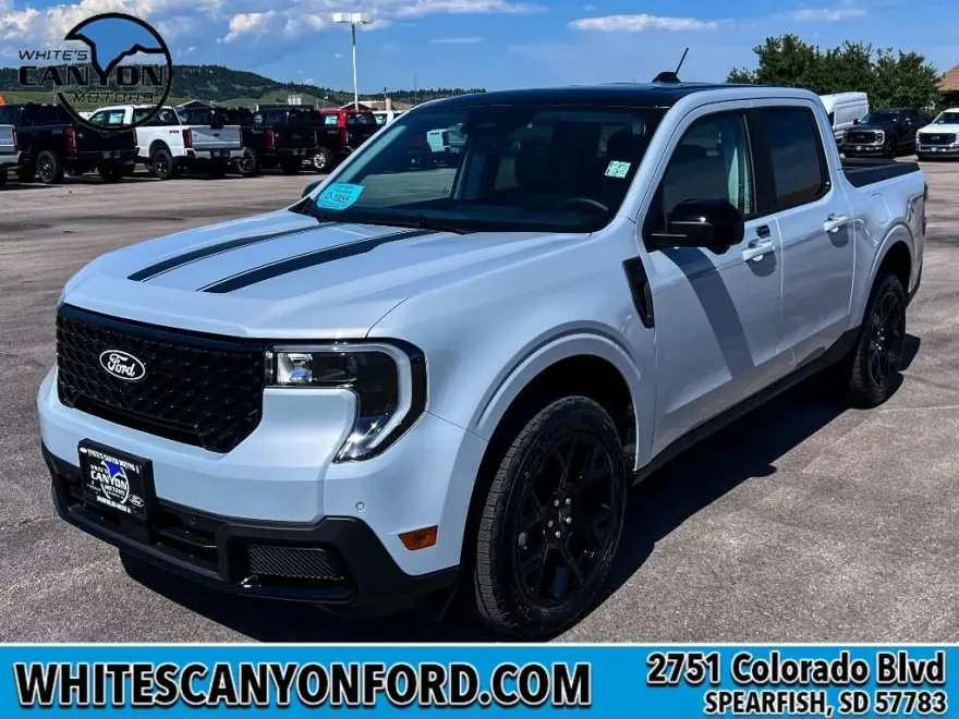 2025 Ford Maverick Lariat photo 1