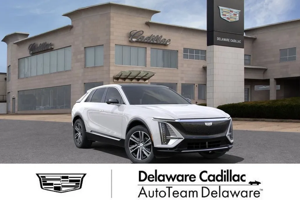 2025 Cadillac Lyriq Luxury photo 1
