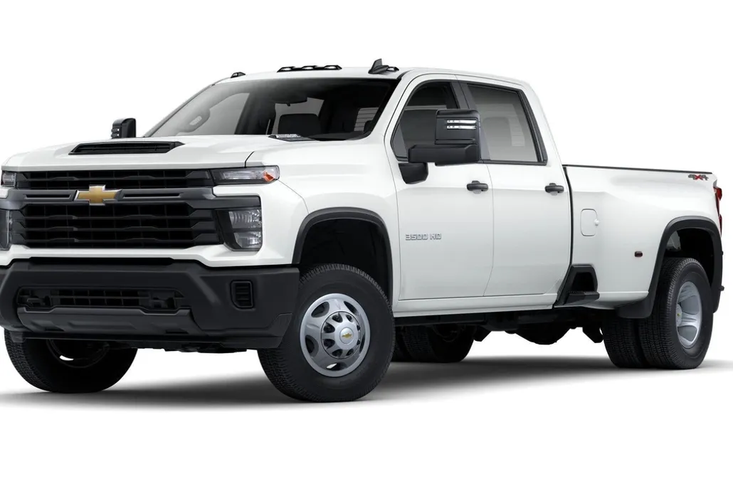 2025 Chevrolet Silverado 3500HD photo 1