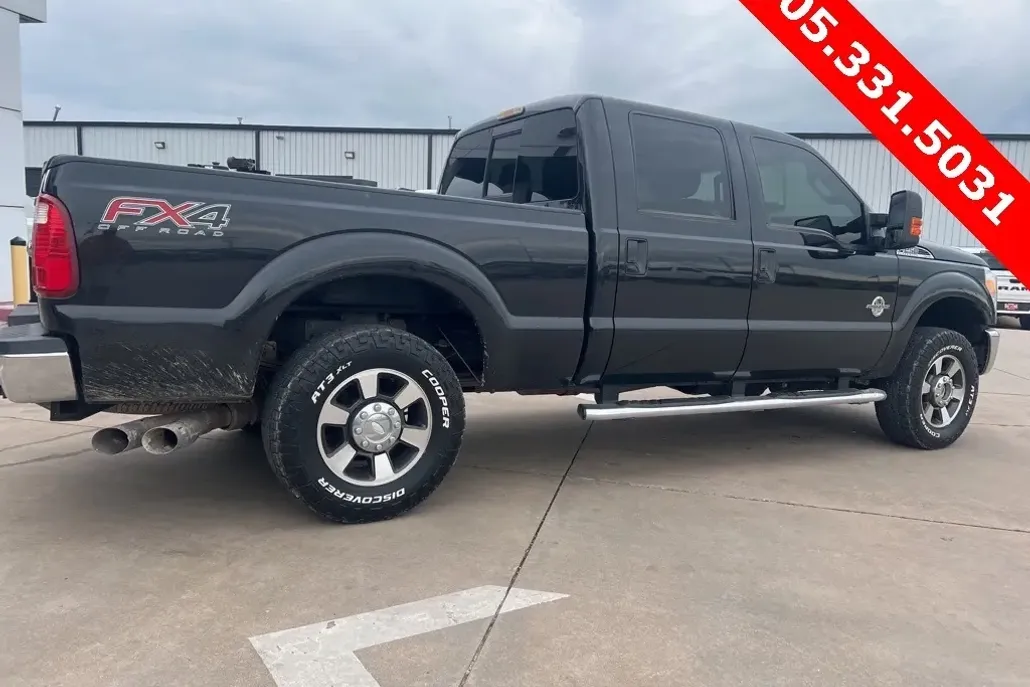 2013 Ford F-250 Lariat photo 1