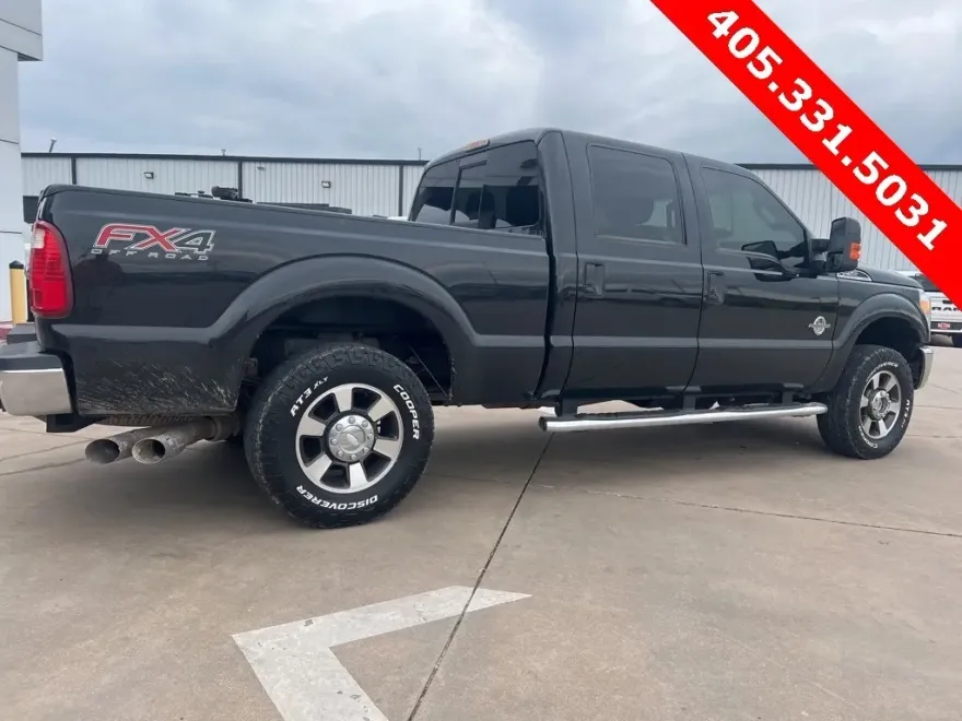 2013 Ford F-250 Lariat photo 1