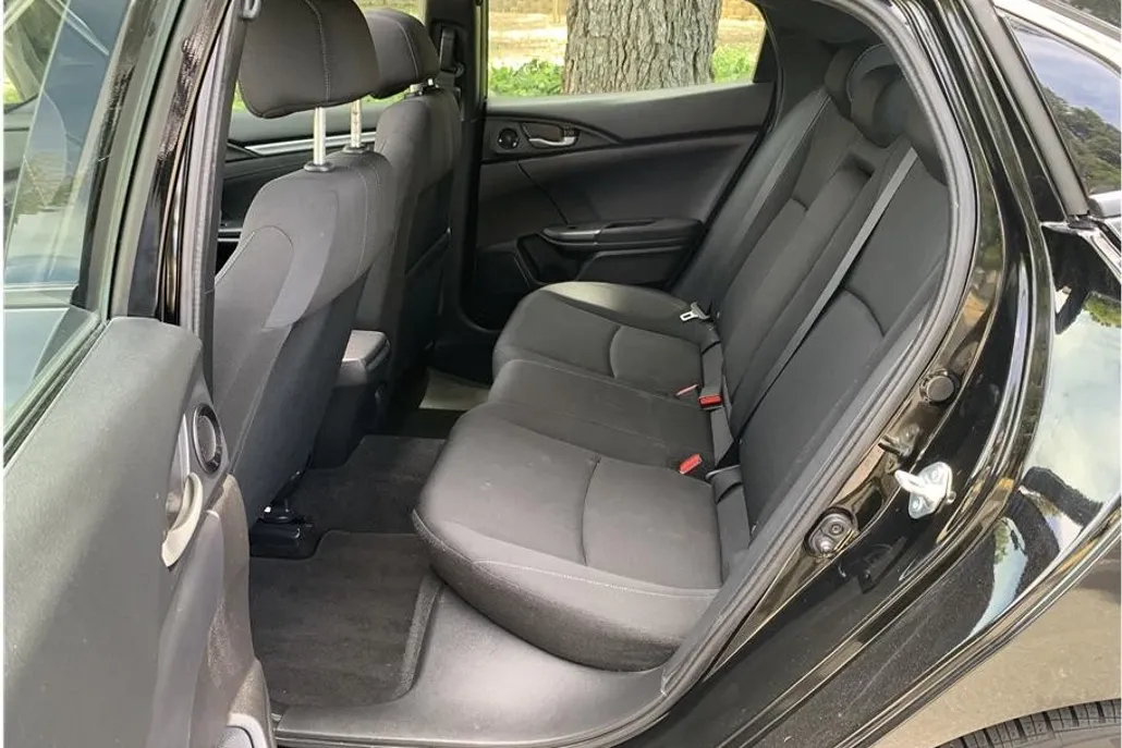 2018 Honda Civic EX photo 1