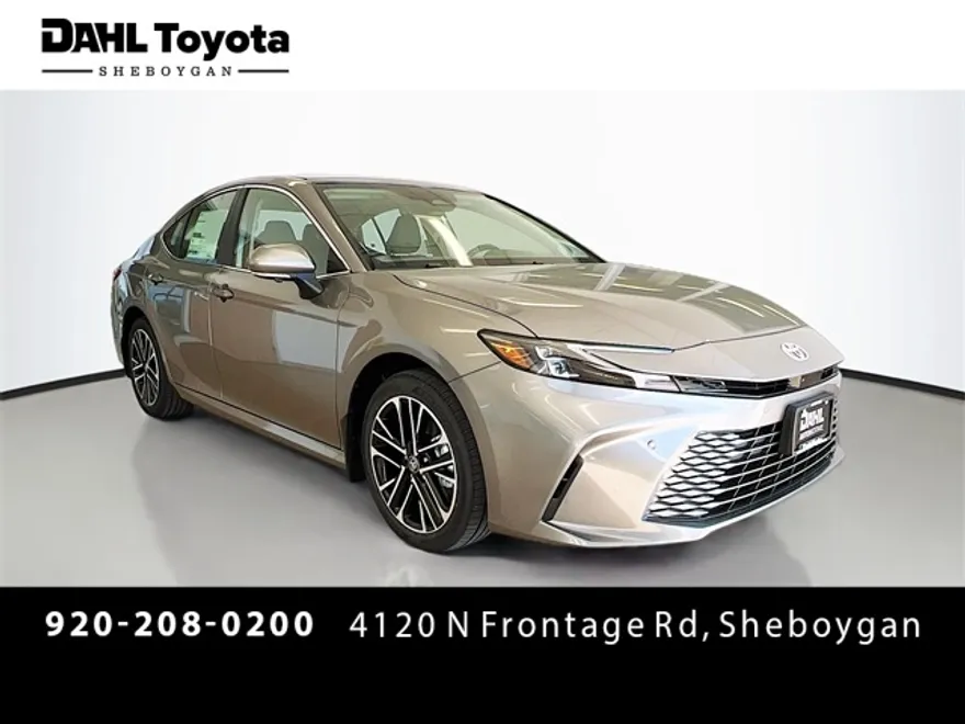 2025 Toyota Camry XLE photo 1