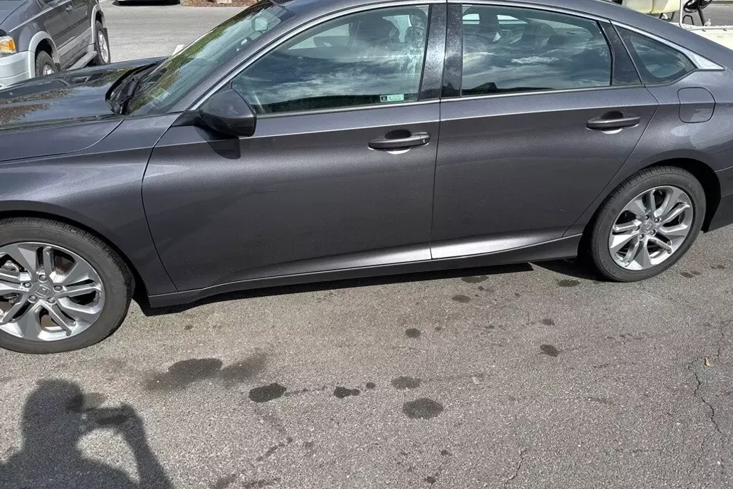 2019 Honda Accord LX photo 1