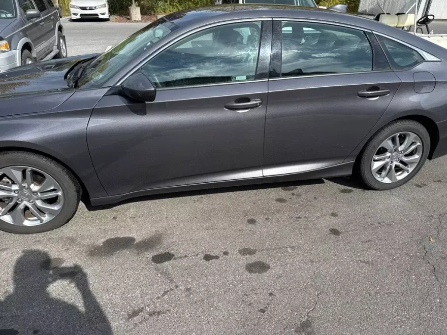2019 Honda Accord LX photo 1
