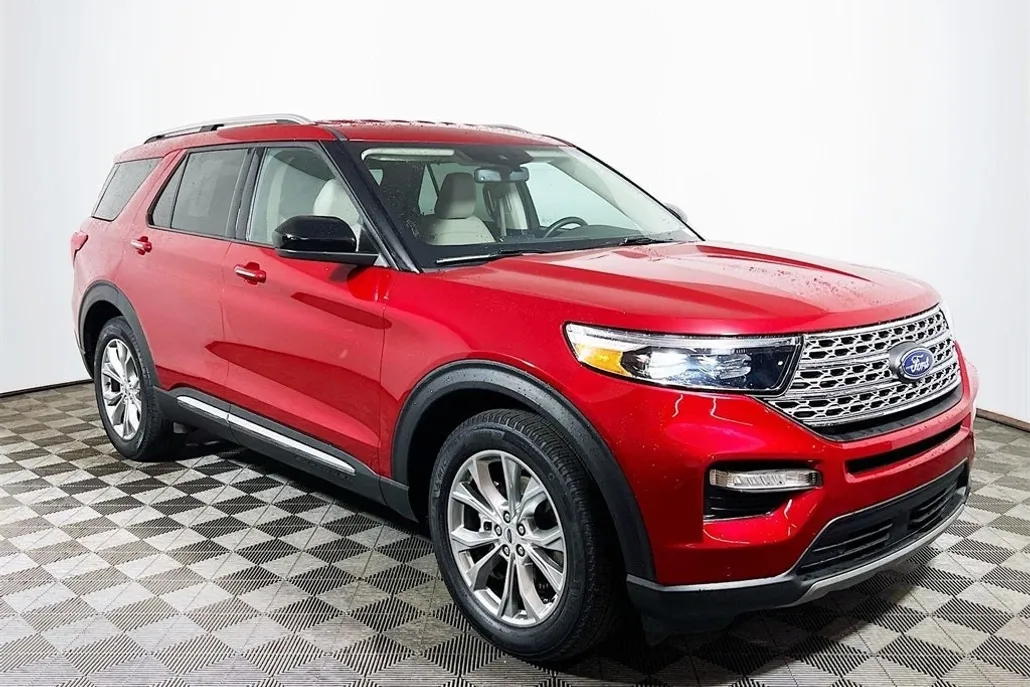 2024 Ford Explorer Limited photo 1