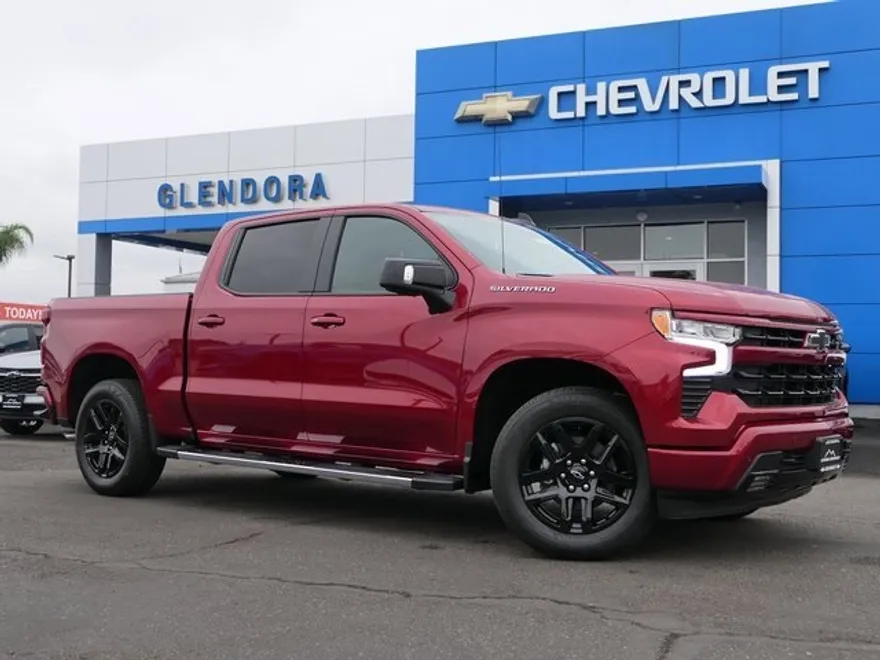 2026 Chevrolet Silverado RST photo 1