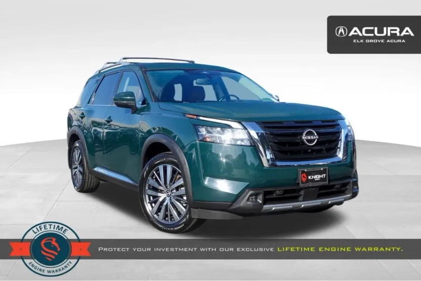 2022 Nissan Pathfinder Platinum photo 1