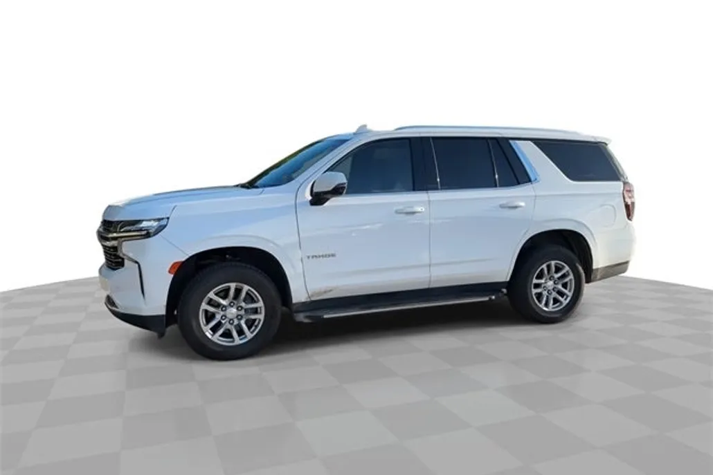 2021 Chevrolet Tahoe LT photo 1