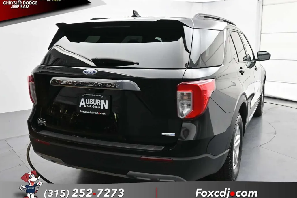 2020 Ford Explorer XLT photo 1