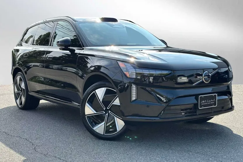 2025 Volvo EX90 Twin Motor Plus photo 1