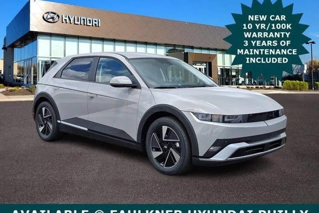 2025 Hyundai Ioniq 5 SE photo 1